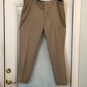 TravelSmart by Roundtree and Yorke Khacki Men's Pants